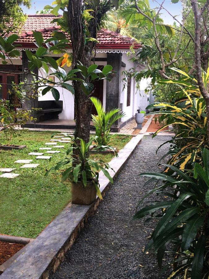 Triple Edge Villa Unawatuna Eksteriør billede